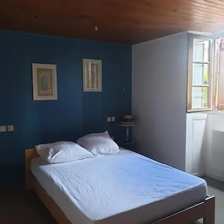 Holiday home Maison De Ville, Quartier Calme